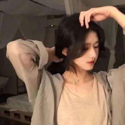 魔女荷莉 海报